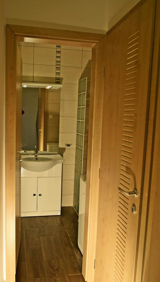 Weninger Studio Apartman キシュクンハラシュ エクステリア 写真